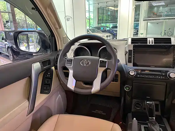 Toyota Prado 2014