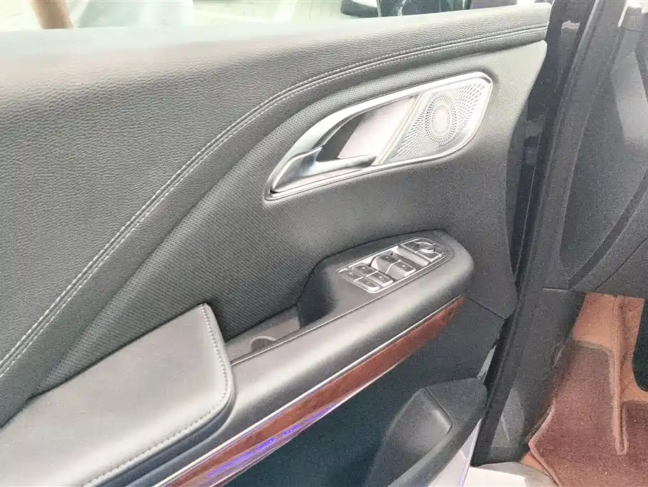 Hongqi HQ9 PHEV 2024
