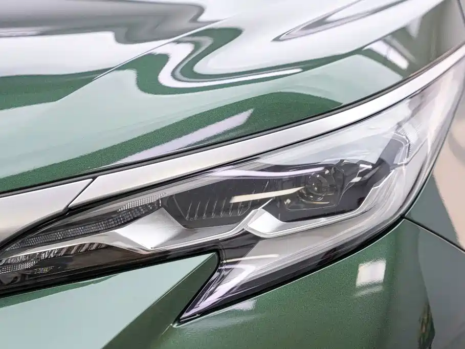 Toyota Sienna 2023 — фото 2