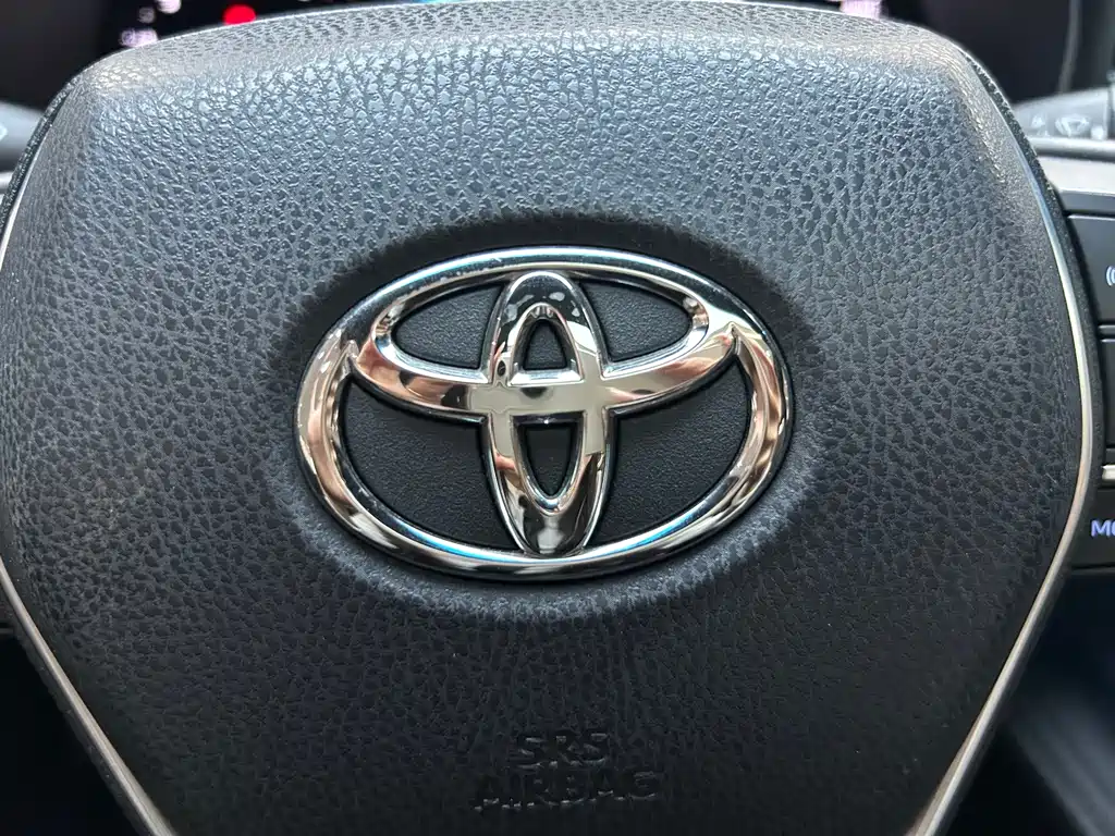 Toyota Avalon 2022 — фото 25