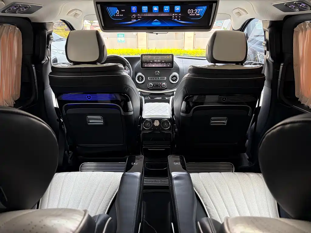 Mercedes-Benz Vito 2023 — фото 15