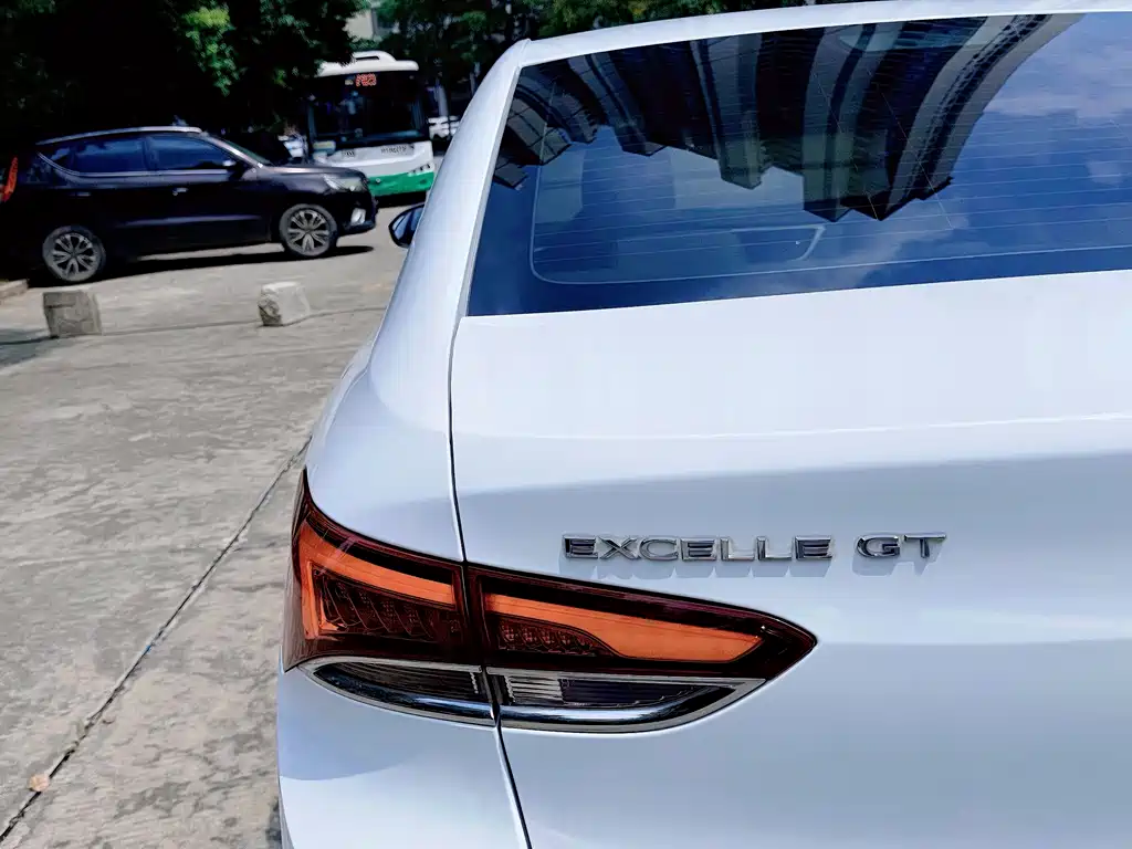 Buick Excelle GT 2021 — фото 11