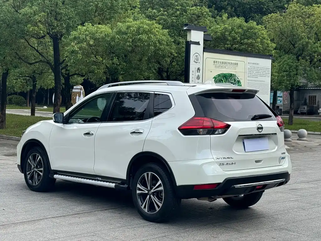 Nissan X-Trail 2017 — фото 13