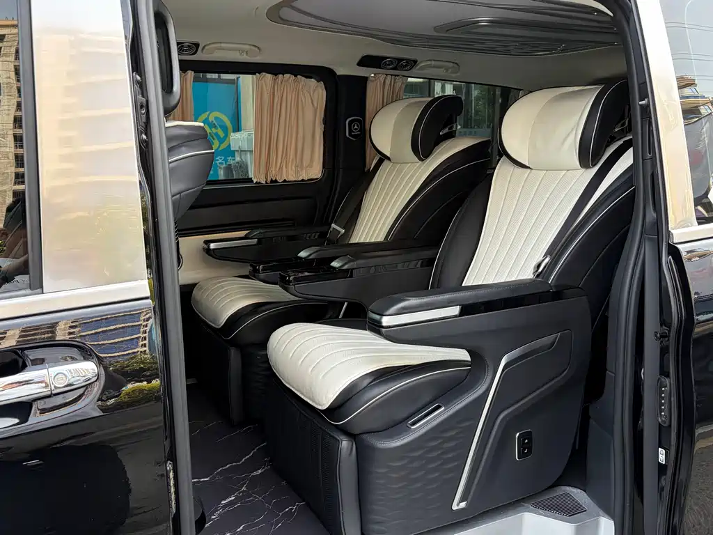 Mercedes-Benz Vito 2023 — фото 13