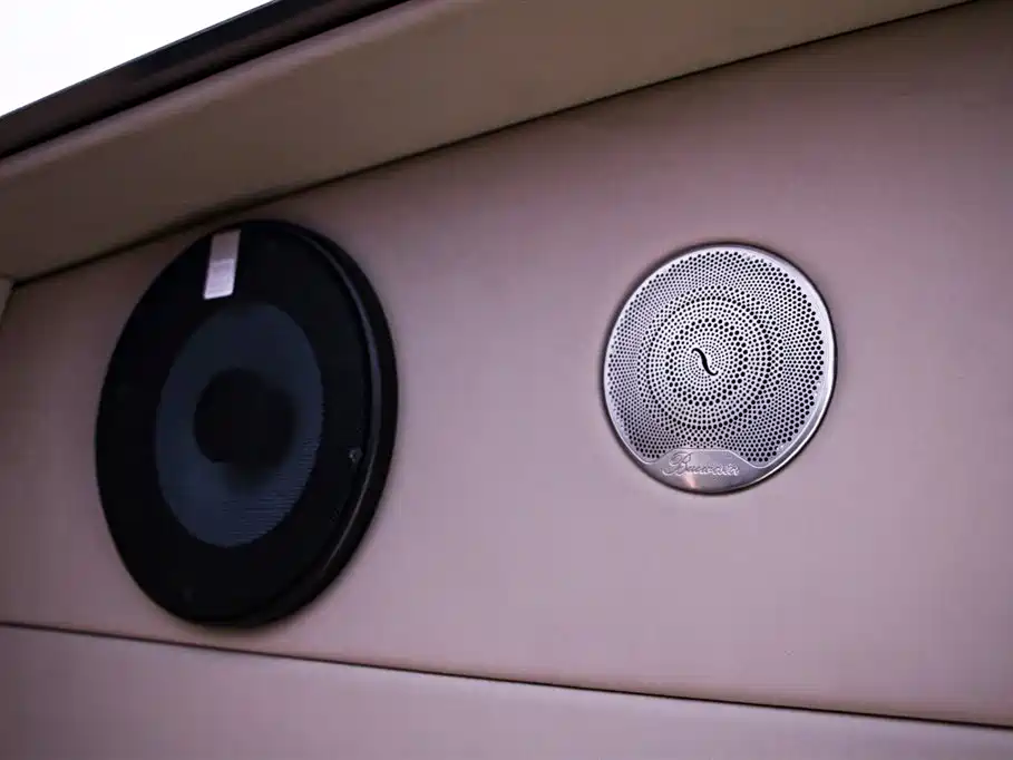 Toyota Coaster 2024 — фото 10