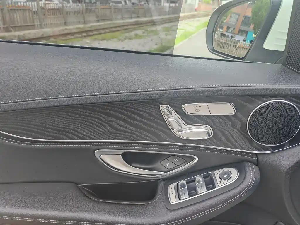 Mercedes-Benz C-Class 2015 — фото 10
