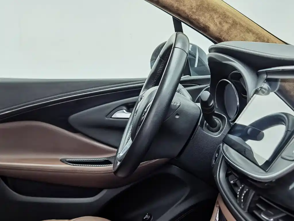 Buick Envision Plus 2018 — фото 22