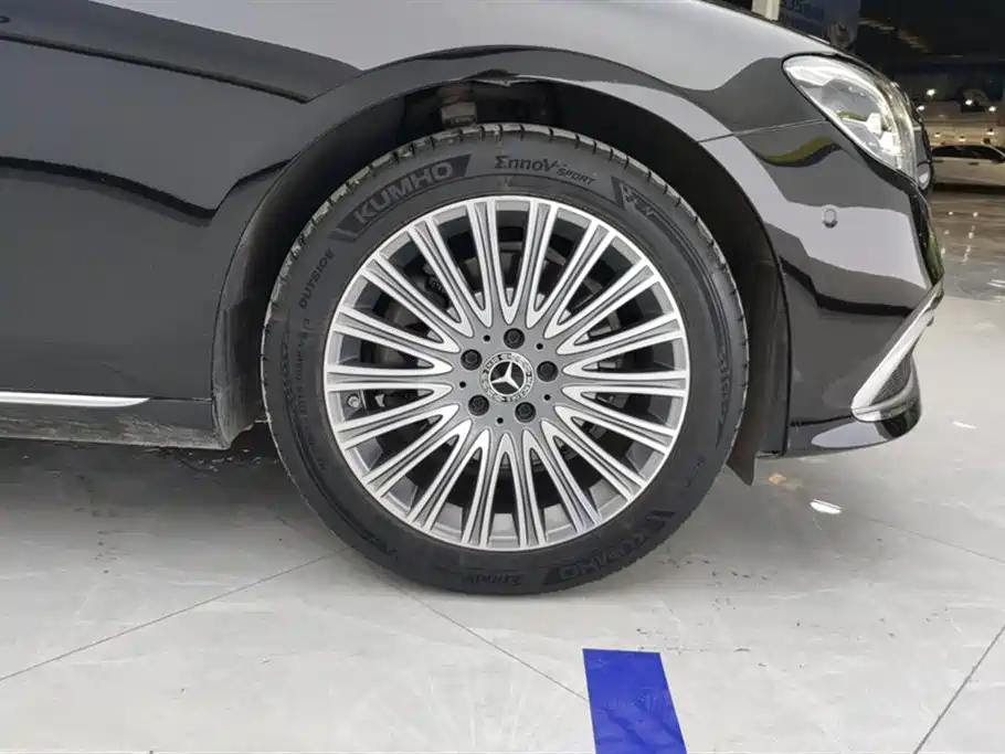 Mercedes-Benz E-Class 2023