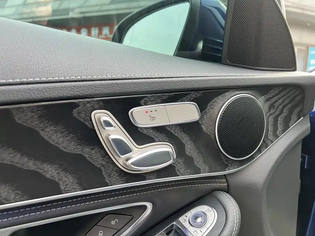 Mercedes-Benz C-Class 2019 — фото 10