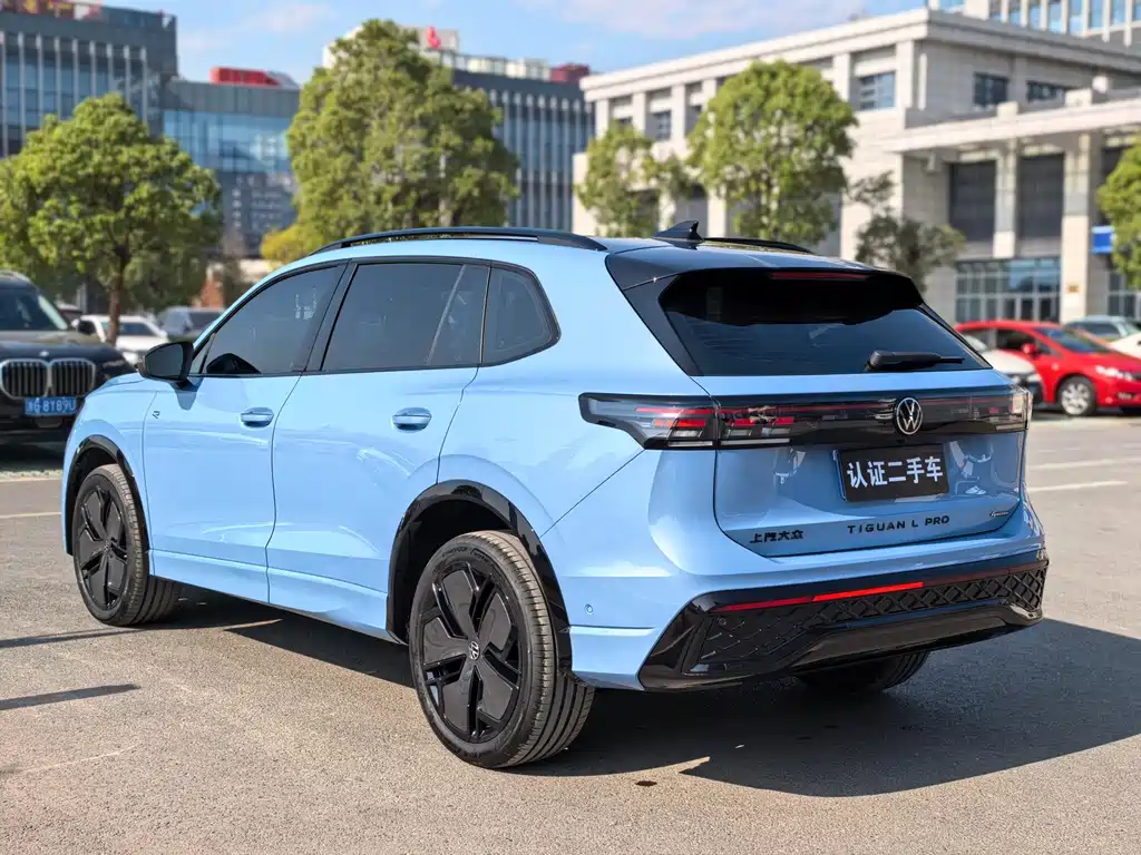 Volkswagen Tiguan L 2025