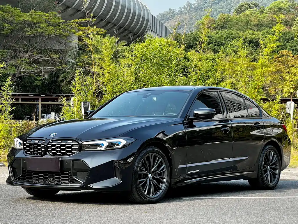 BMW 3 Series 2024