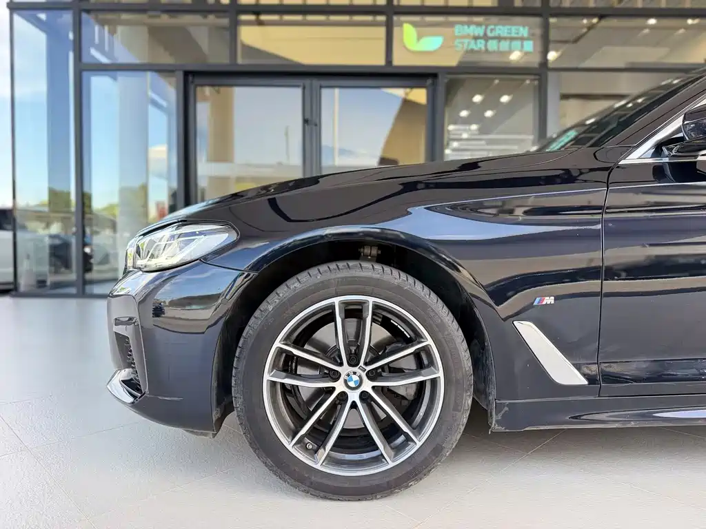 BMW 5 Series 2024
