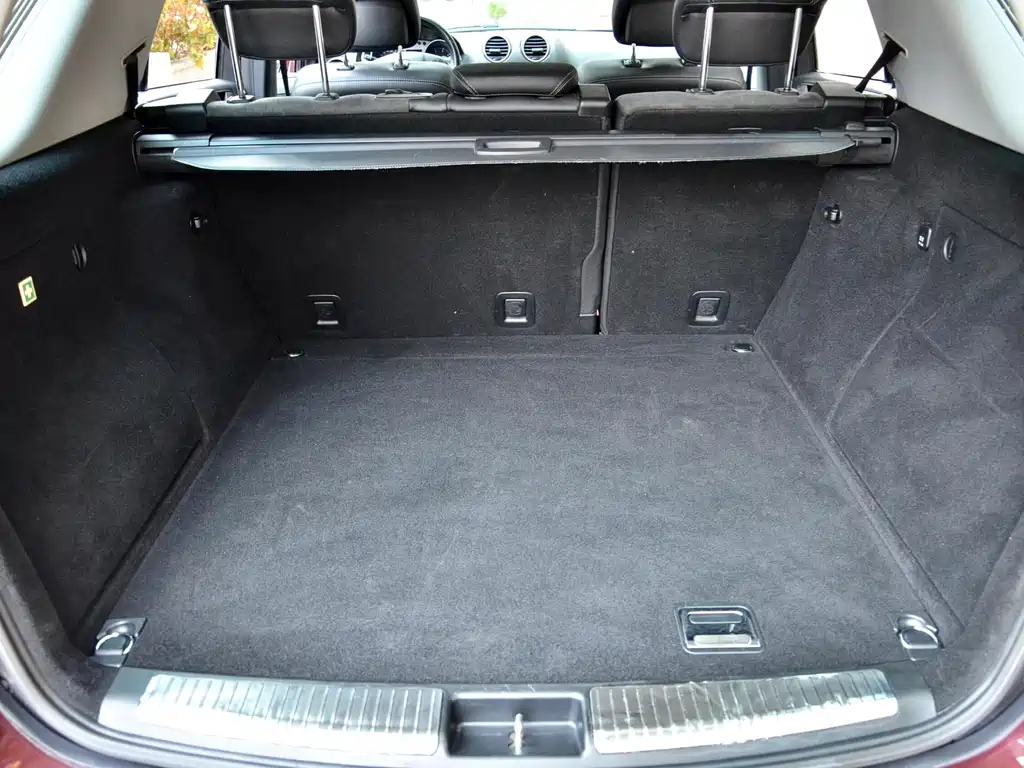 Mercedes-Benz M-Class 2010 — фото 20
