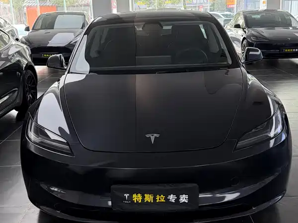 Tesla Model 3 2026