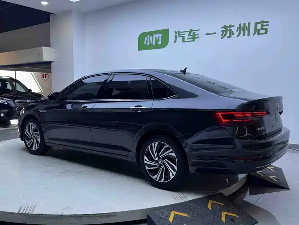 Volkswagen Sagitar 2022