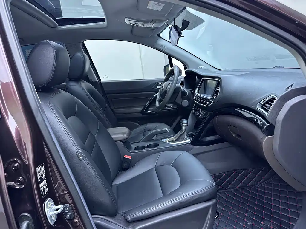 GAC Trumpchi GS4 2015 — фото 11