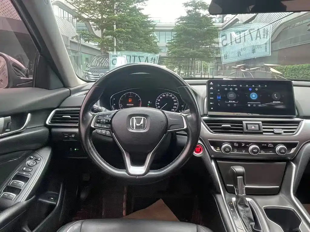 Honda Accord 2022 — фото 14