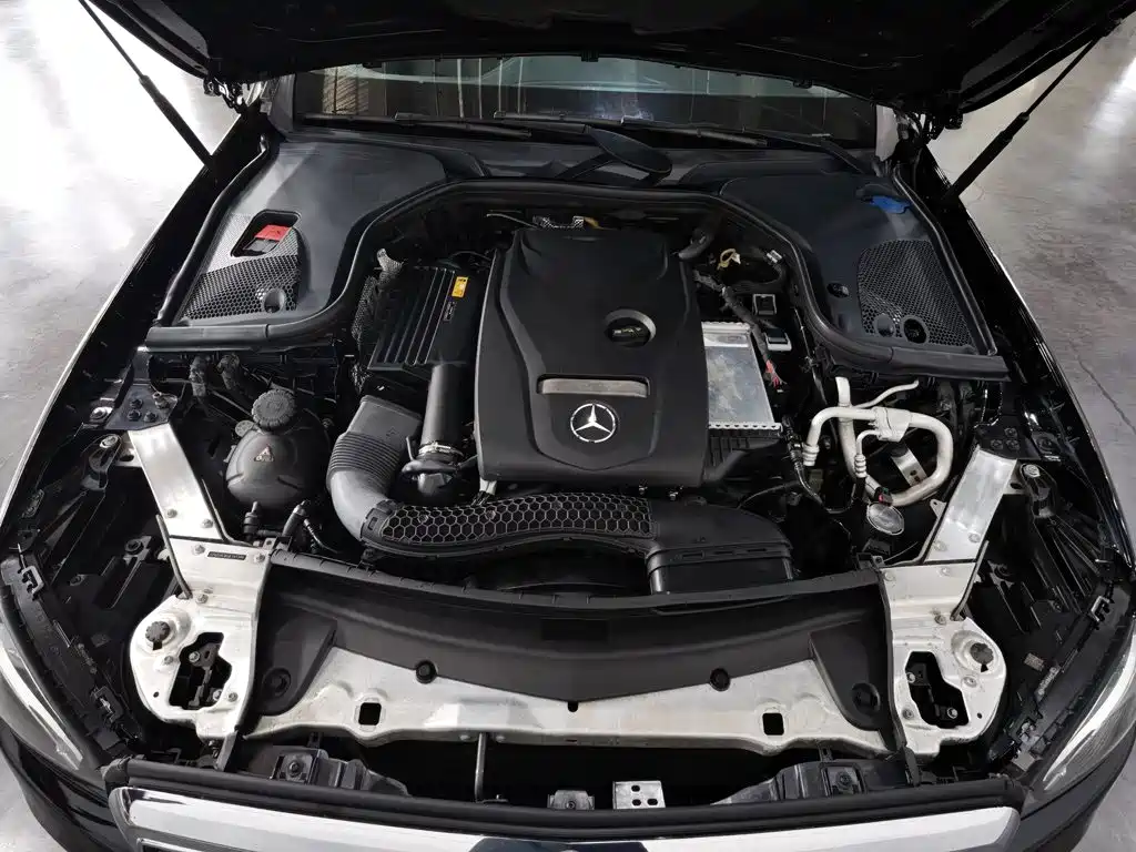 Mercedes-Benz E-Class 2018 — фото 6