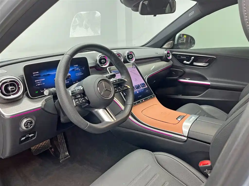 Mercedes-Benz C-Class 2024 — фото 15
