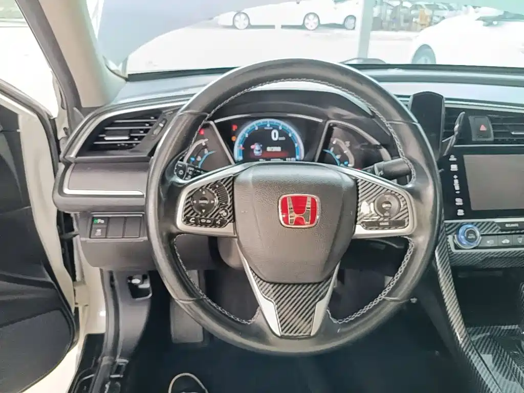 Honda Civic 2016 — фото 11