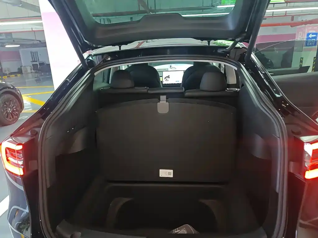 Tesla Model Y 2022 — фото 19