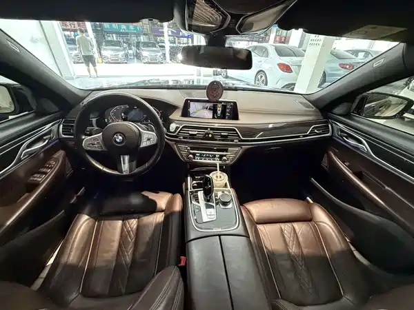 BMW 7 Series 2022