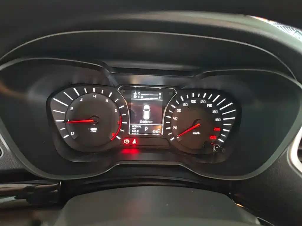 GAC Motor Trumpchi GS4 2018 — фото 12