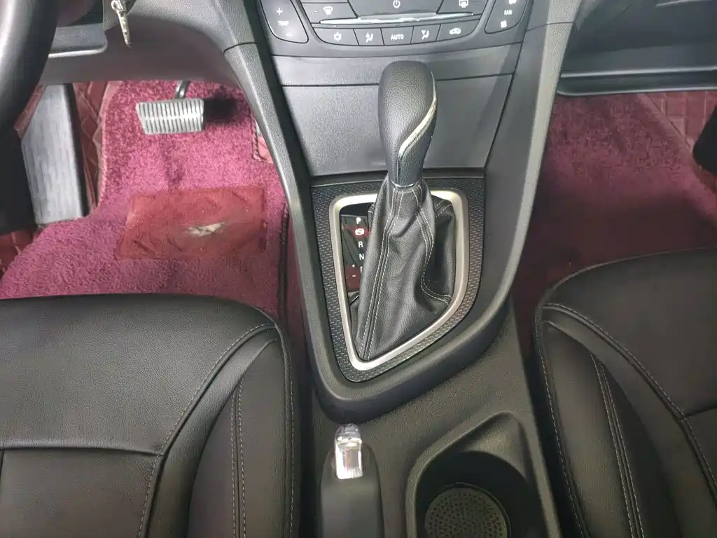 Buick Excelle 2019 — фото 14