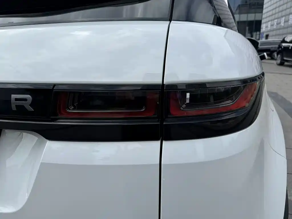 Land Rover Evoque 2021 — фото 33