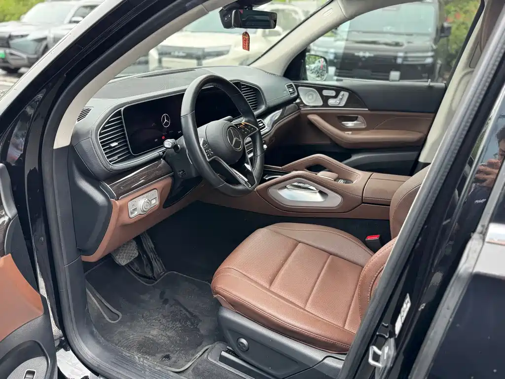 Mercedes-Benz GLE 2025