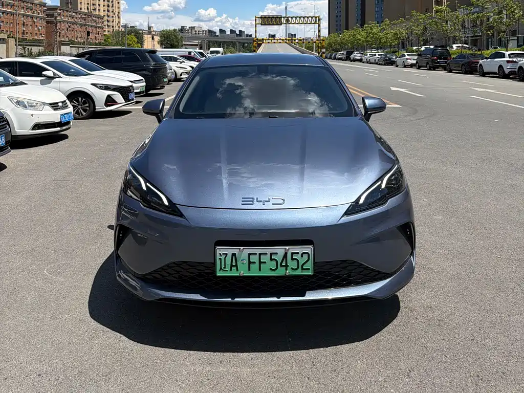 BYD Seal 05 DM-i 2025 — фото 2
