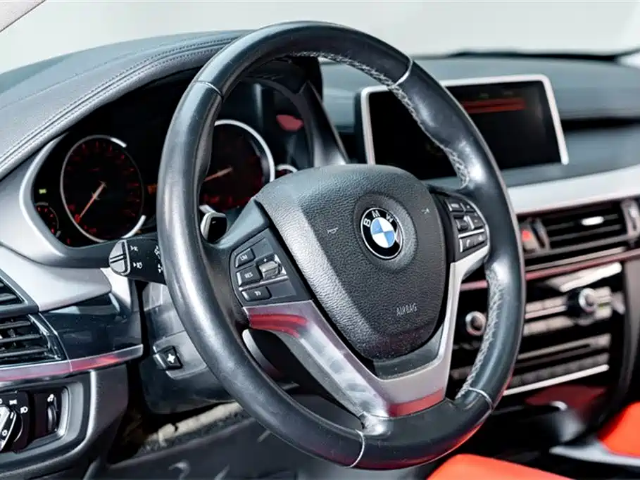 BMW X6 2019 — фото 12