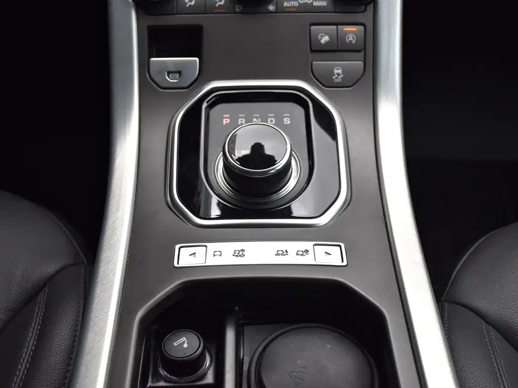 Land Rover Evoque 2017 — фото 16