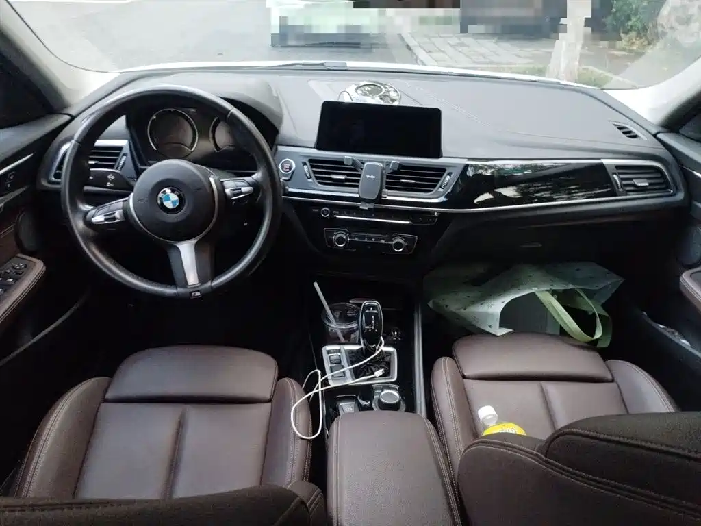 BMW 1 Series 2020 — фото 13