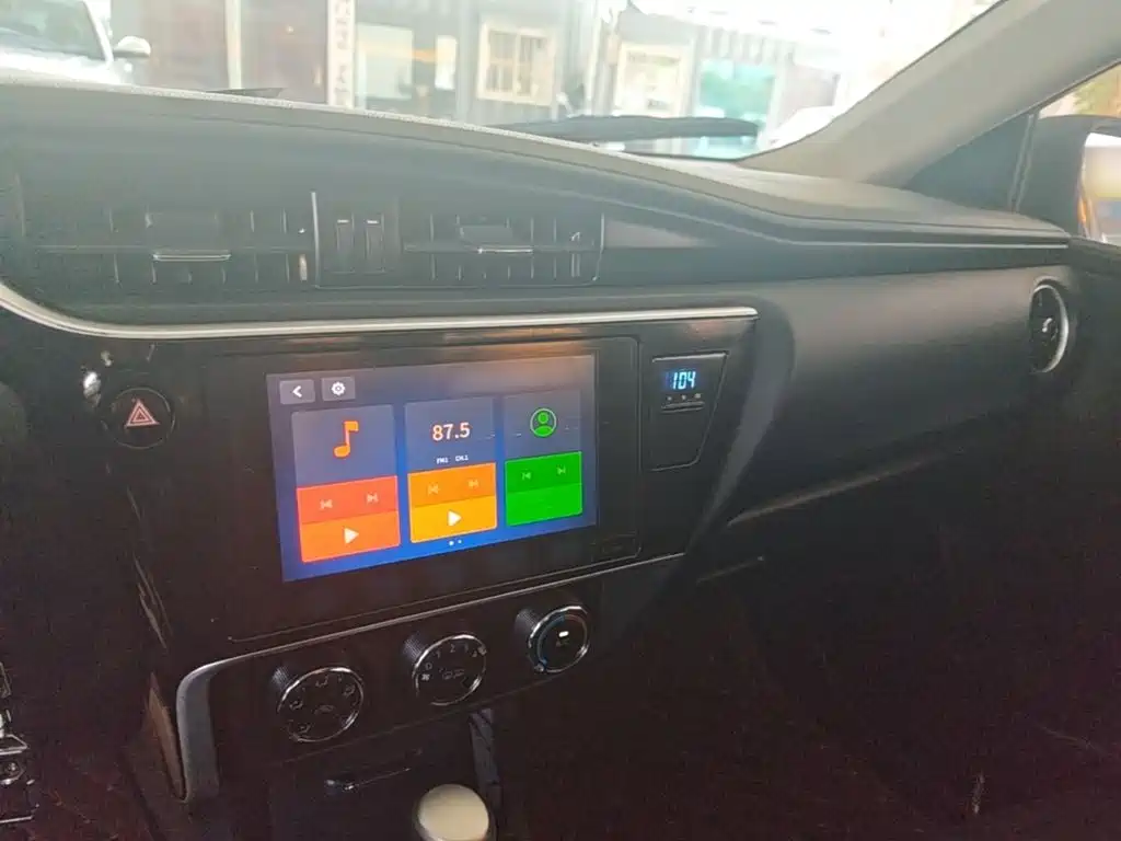 Toyota Corolla 2019 — фото 10