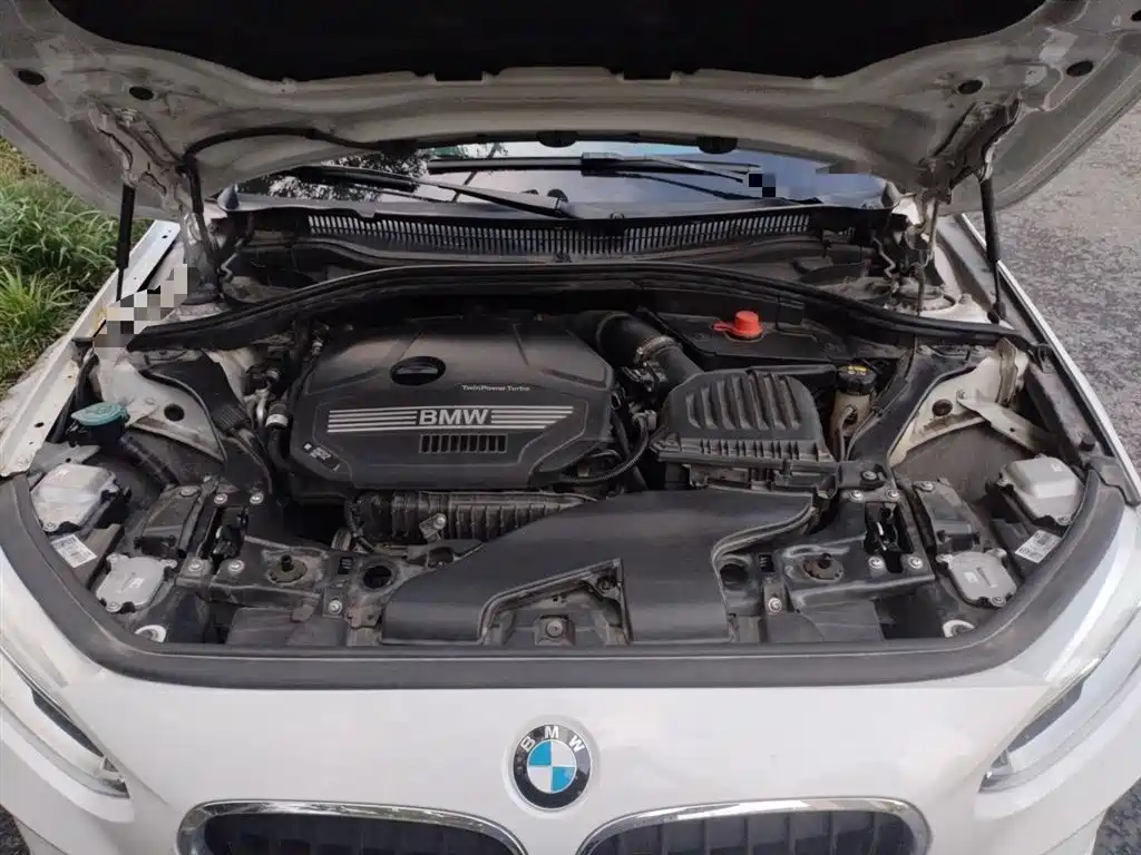 BMW 1 Series 2020 — фото 11