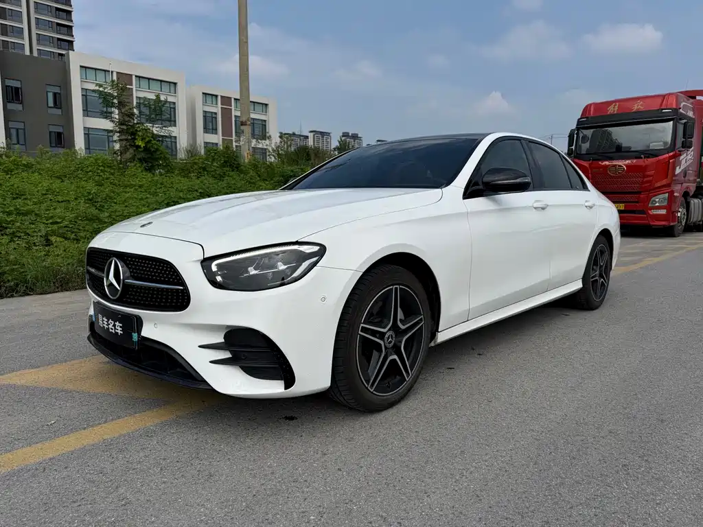 Mercedes-Benz E-Class 2022 — фото 1