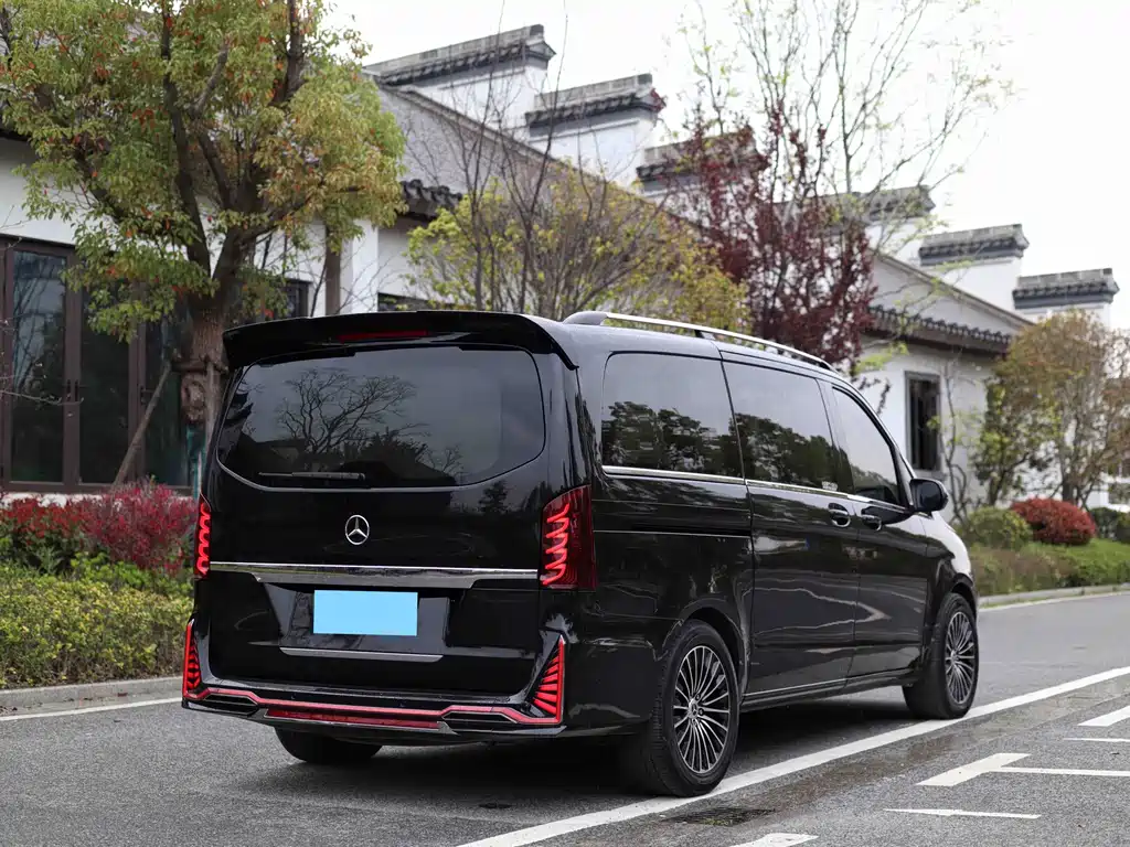 Mercedes-Benz V-Class 2018 — фото 4