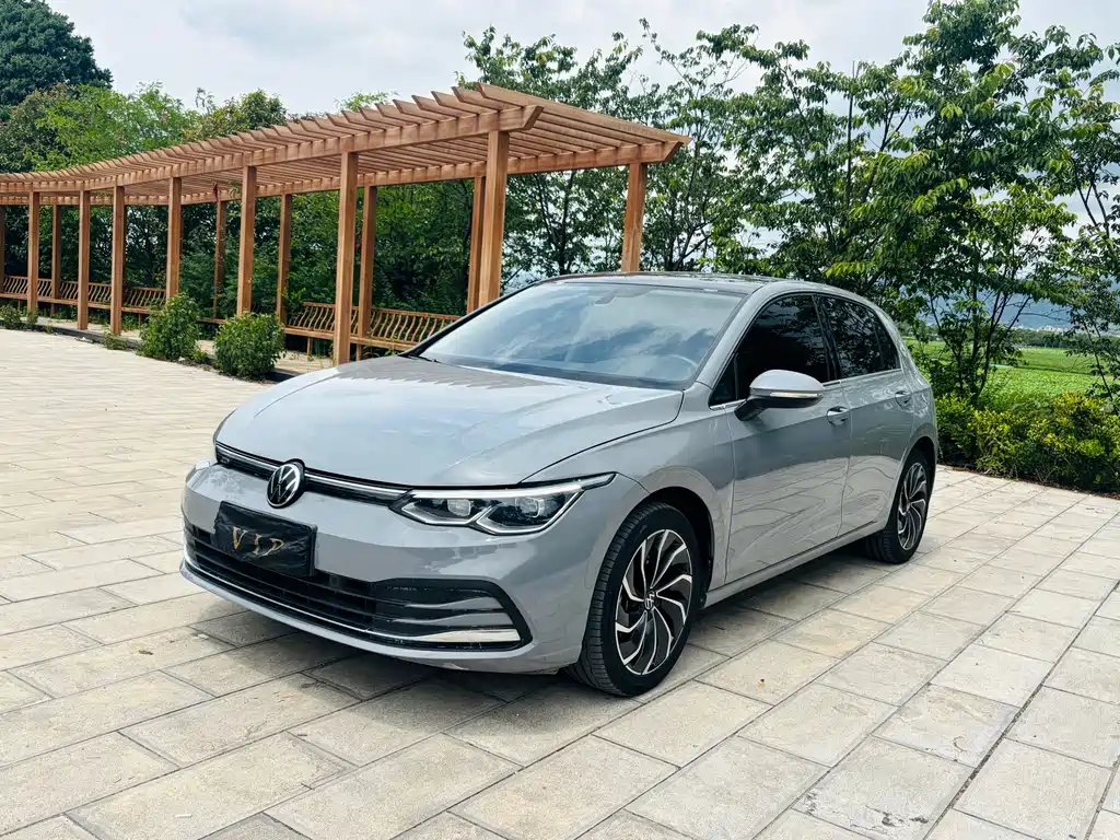 Volkswagen Golf 2023