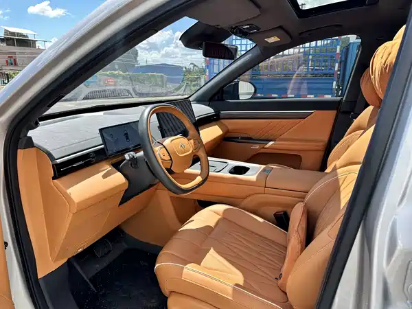 Dongfeng e008 2025