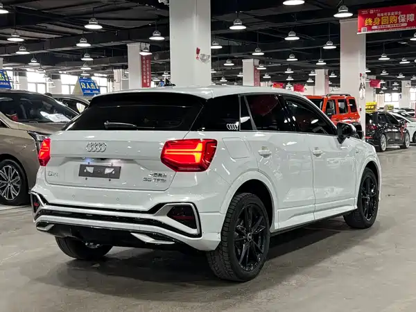 Audi Q2L 2022