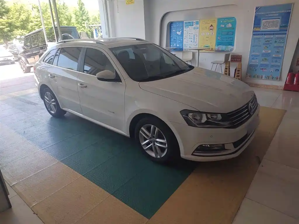 Volkswagen Gran Lavida 2018