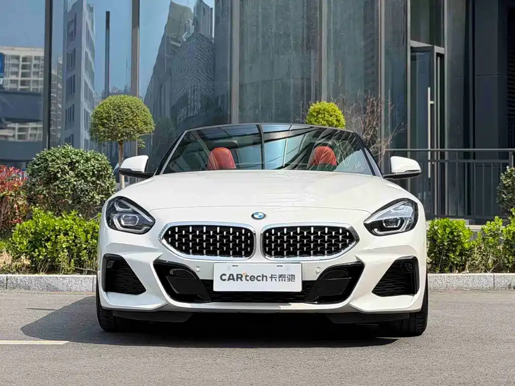 BMW Z4 2023 — фото 2