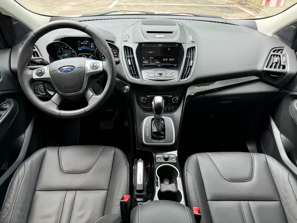 Ford Kuga 2015 — фото 4