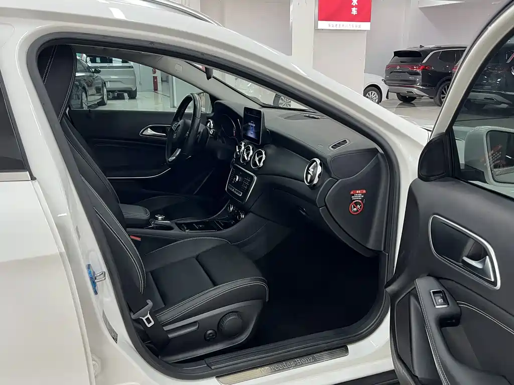 Mercedes-Benz GLA 2018 — фото 10