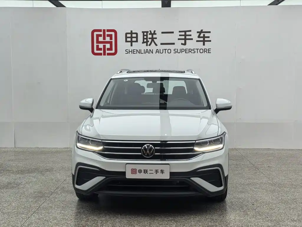 Volkswagen Tiguan L 2023 — фото 5