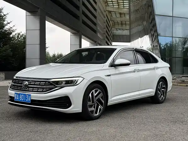 Volkswagen Sagitar 2023