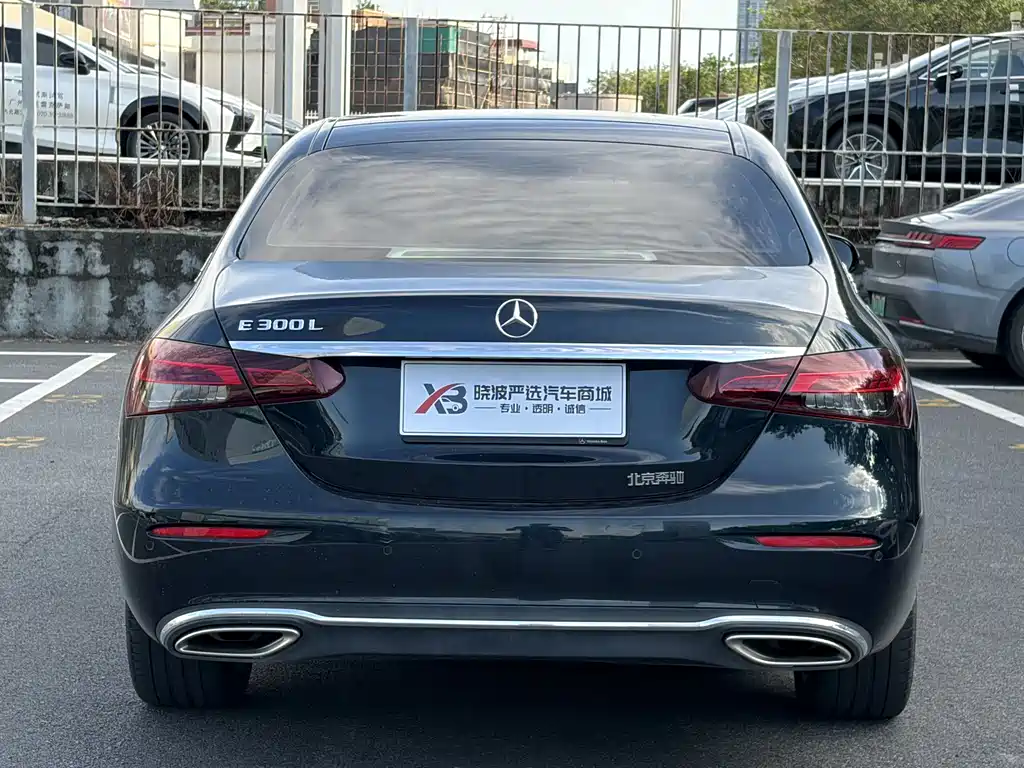 Mercedes-Benz E-Class 2022