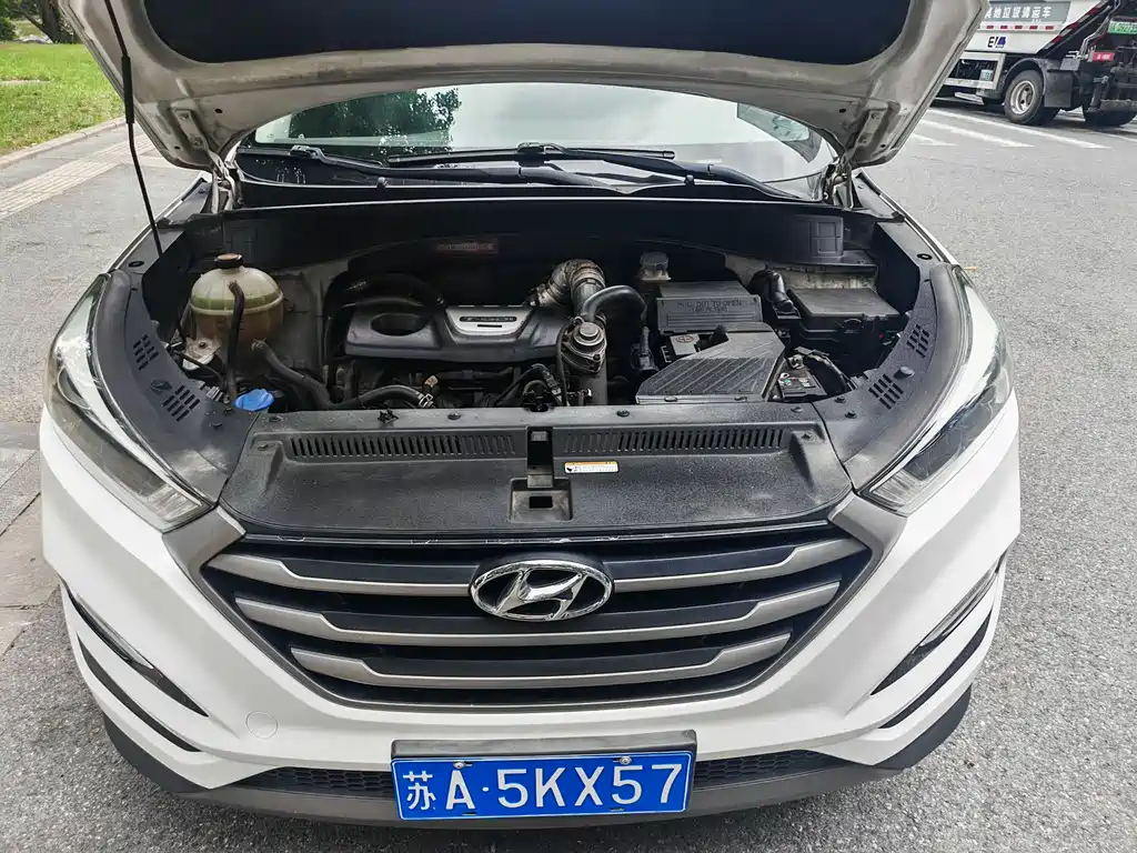 Hyundai Tucson 2017 — фото 21