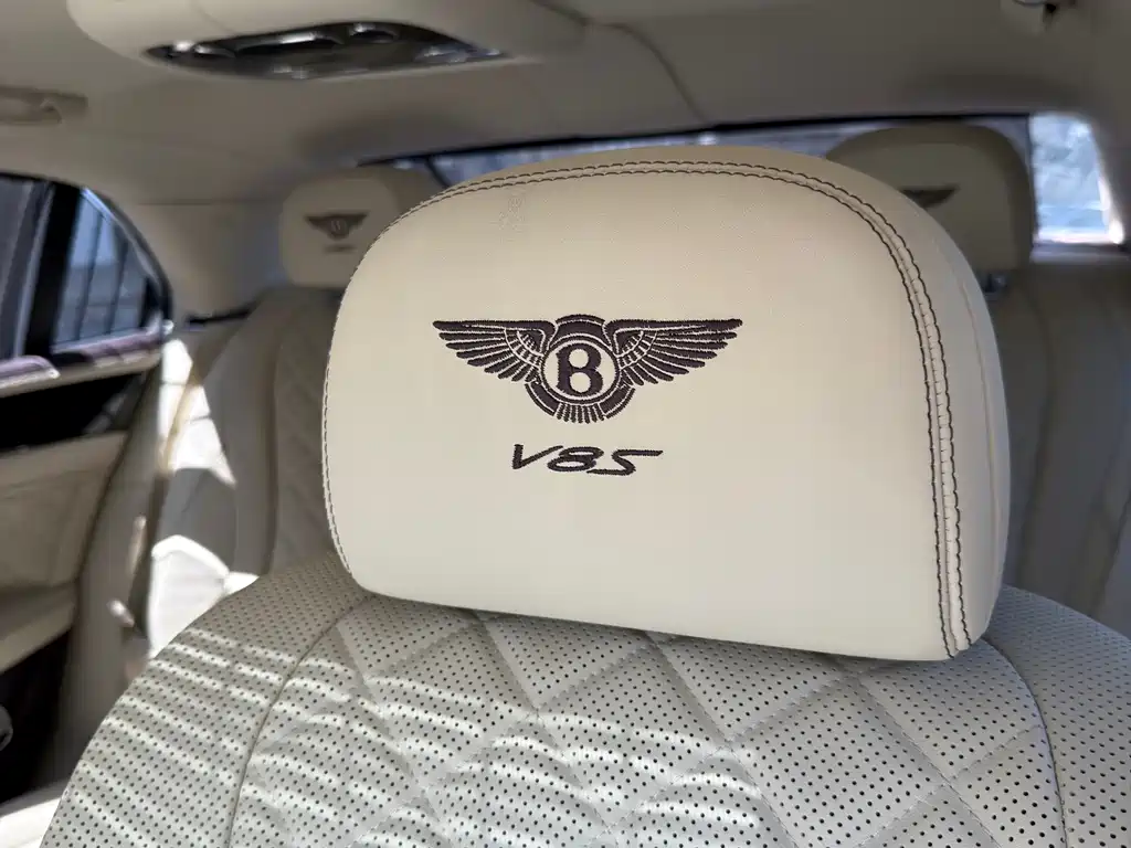 Bentley Flying Spur 2018 — фото 12